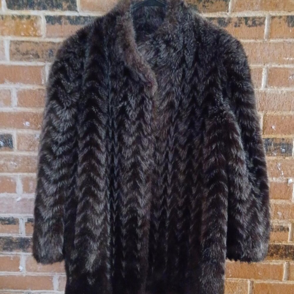 Vintage STYLE V1 LTD Brown Pattern Faux Fur  3/4 Coat
